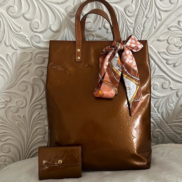 Authentic Louis Vuitton Tote Bag and Wallet - Picture 1 of 16